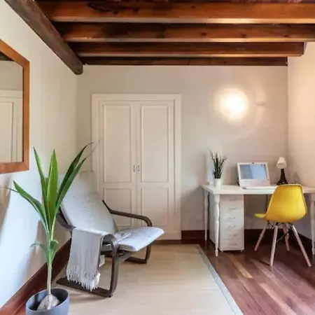 Casa De Piedras Entre Arboles, Pura Naturaleza *