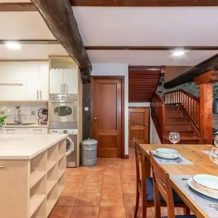 Casa De Piedras Entre Arboles, Pura Naturaleza *