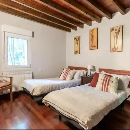 Casa De Piedras Entre Arboles, Pura Naturaleza