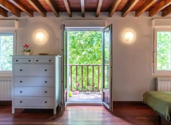 Casa De Piedras Entre Arboles, Pura Naturaleza * Castro Urdiales