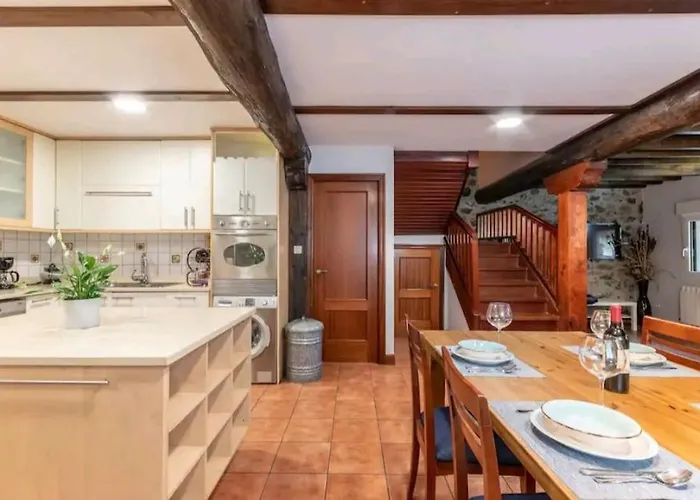 Casa De Piedras Entre Arboles, Pura Naturaleza *