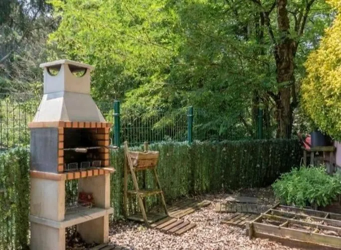 Casa De Piedras Entre Arboles, Pura Naturaleza Castro Urdiales